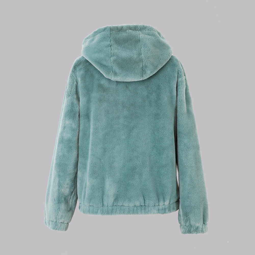 人造毛帶帽上衣